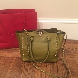 VALENTINO ROCKSTUD CROSS BODY HANDBAG LEATHER TOTE